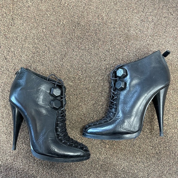 Givenchy Boots - Picture 1 of 3